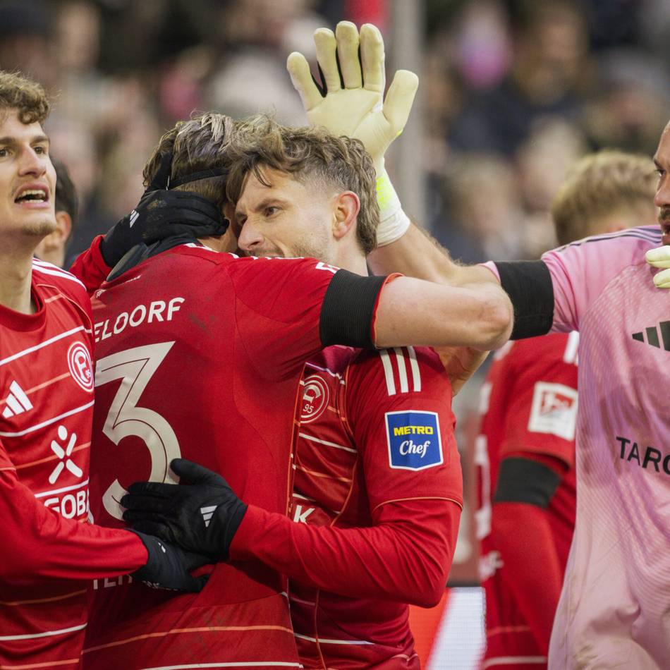 Übernehmen sie im Endspurt das Kommando?: Fortunas Stützen mit wichtigen Absprachen auf dem Rasen – Anfang außen vor