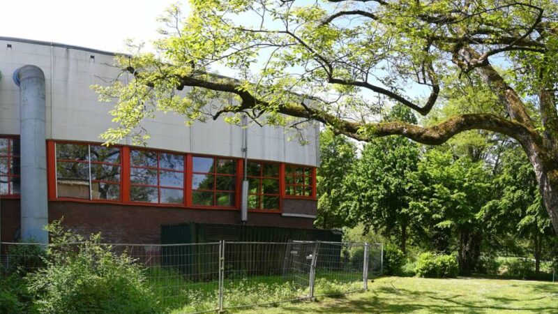 Problemgrundstück in Kleve: Hallenbad-Gelände soll schon zur Landesgartenschau teilweise nutzbar sein