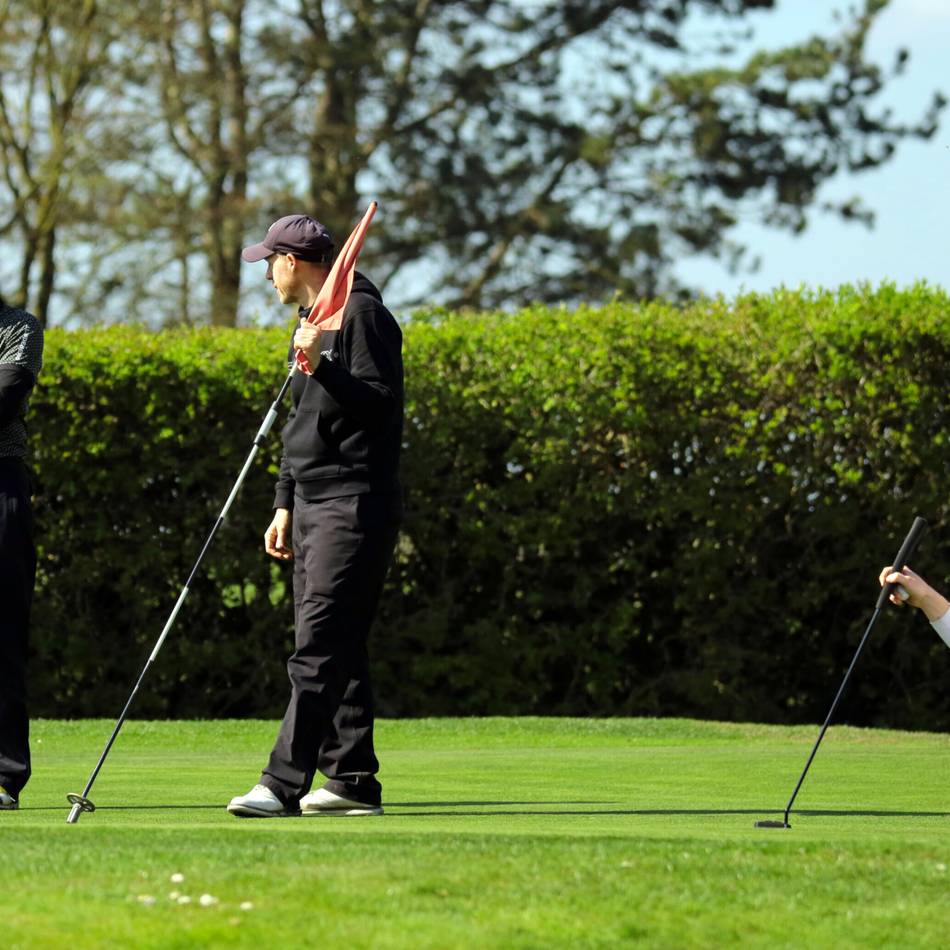 Renommierte Turnierserie: Golf-Club Issum erlebt einen Krimi an Loch 18