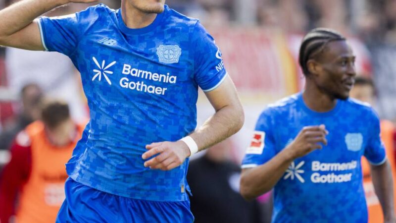 Schmeichelhafter Sieg der Werkself: Umstrittener Elfmeter ebnet Bayer den Derbysieg – Köln betreibt Chancenwucher