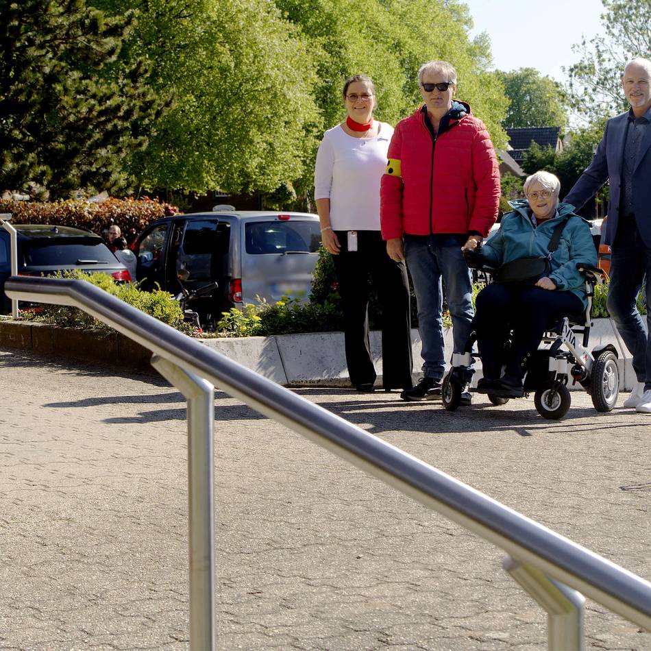 Zugang zu Sparkassen-Filiale:  „Damit ist eine Barriere in Marienbaum abgebaut worden“