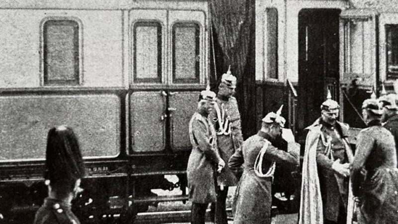 Große Vergangenheit: Gocher Bahnhof sah Panzer und den Kaiser