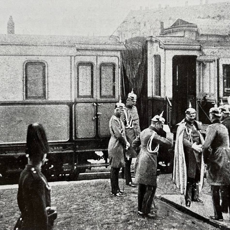 Große Vergangenheit: Gocher Bahnhof sah Panzer und den Kaiser