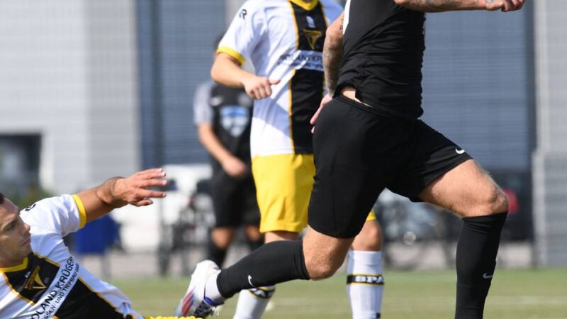 Fußball-Bezirksliga: Sparta Bilk holt Oberliga-Torjäger