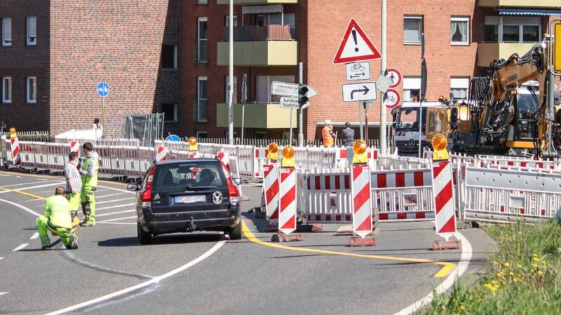 Baustelle in Grevenbroich eingerichtet: Sperrung der Kolpingstraße führt zu Chaos in der Südstadt
