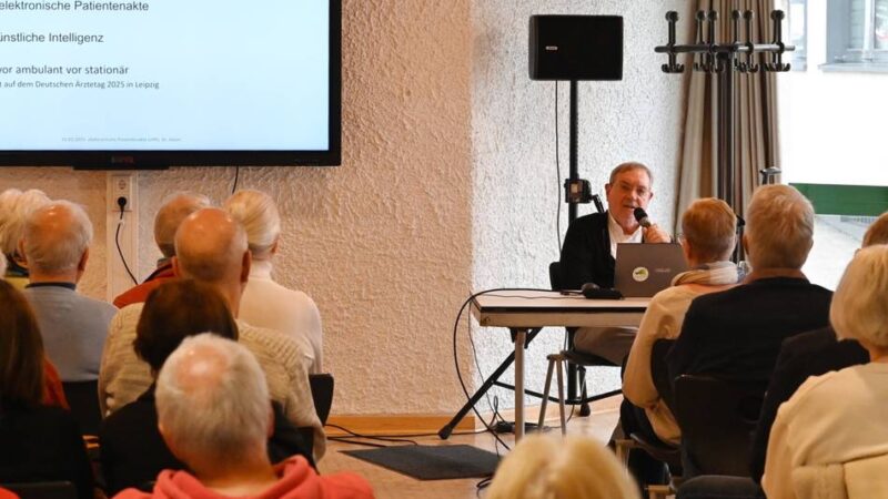 Vortrag im Bürgerhaus Radevormwald: Wie funktioniert eigentlich die elektronische Patientenakte?