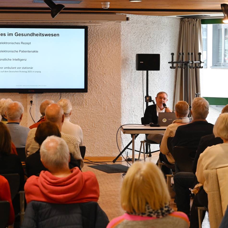 Vortrag im Bürgerhaus Radevormwald: Wie funktioniert eigentlich die elektronische Patientenakte?