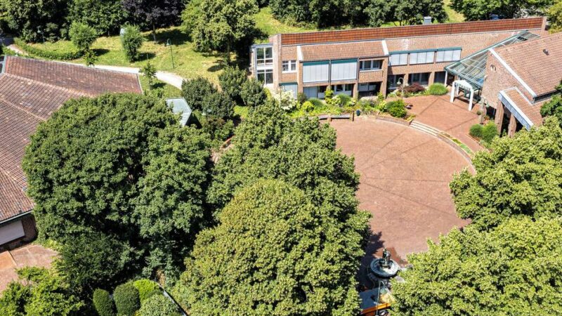 Fast vier Millionen Euro: Was Sonsbecks Politik zum Haushaltsdefizit sagt