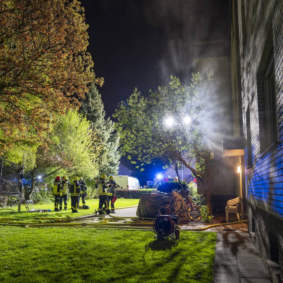 Feuer auf der Niersstraße: Feuerwehr löscht Kellerbrand in Hochneukirch