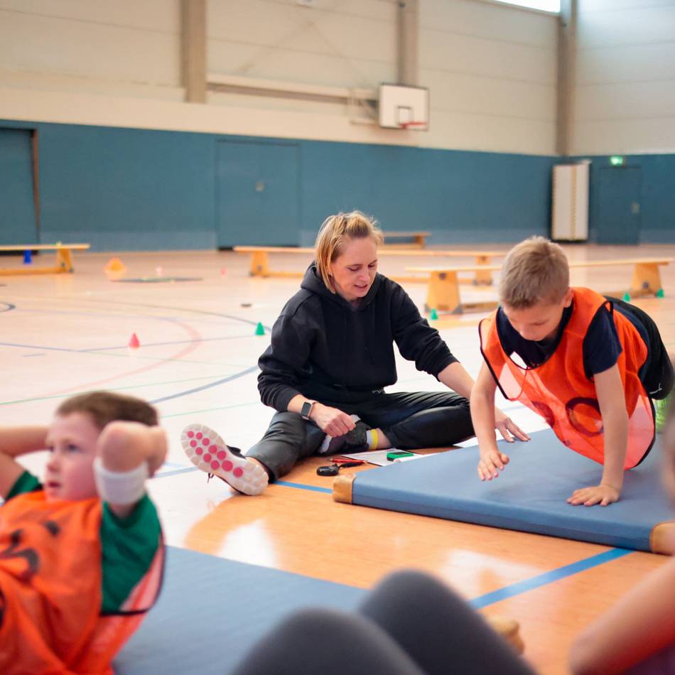 Erste Erebnisse in Krefeld: Acht Übungen zeigen die Fitness der Grundschulkinder