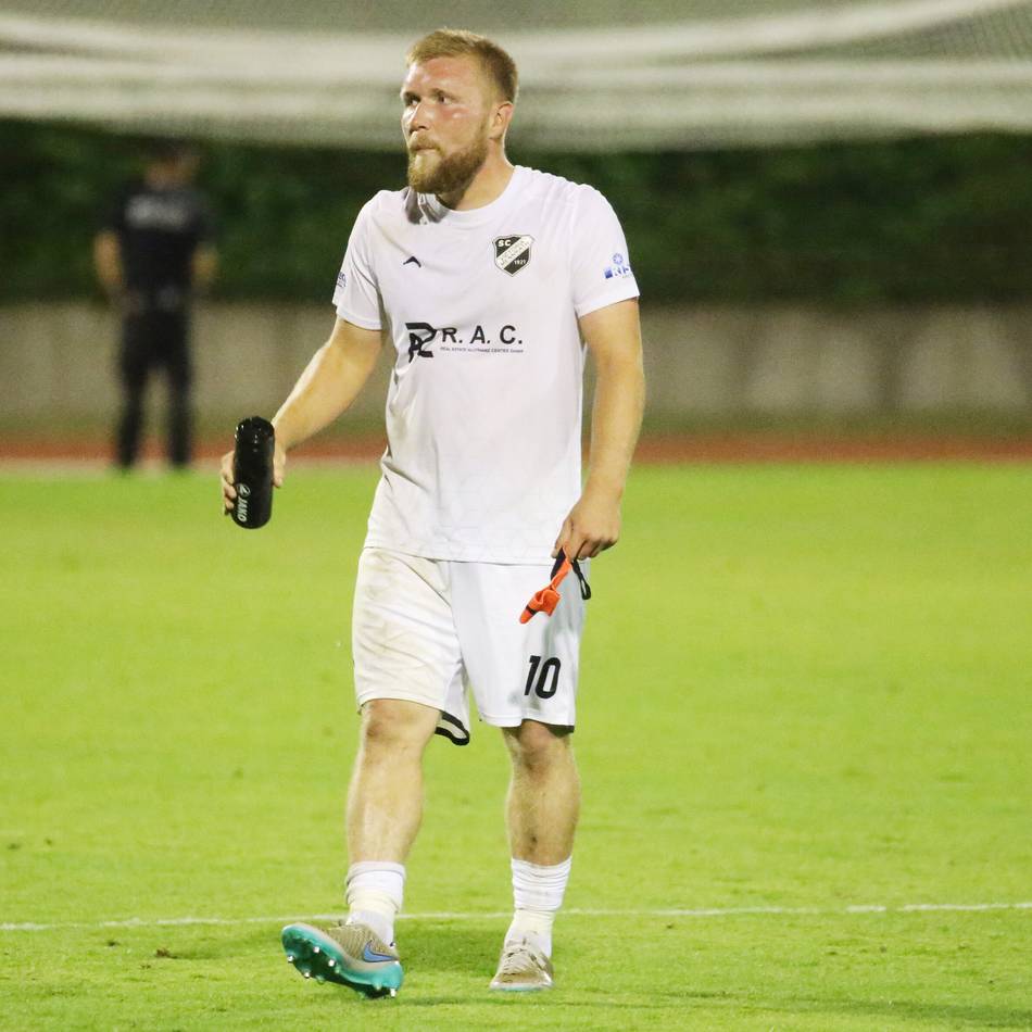 Niederlage für Mennrath: Zwei Standardgegentore vermiesen Simon Netten das Comeback