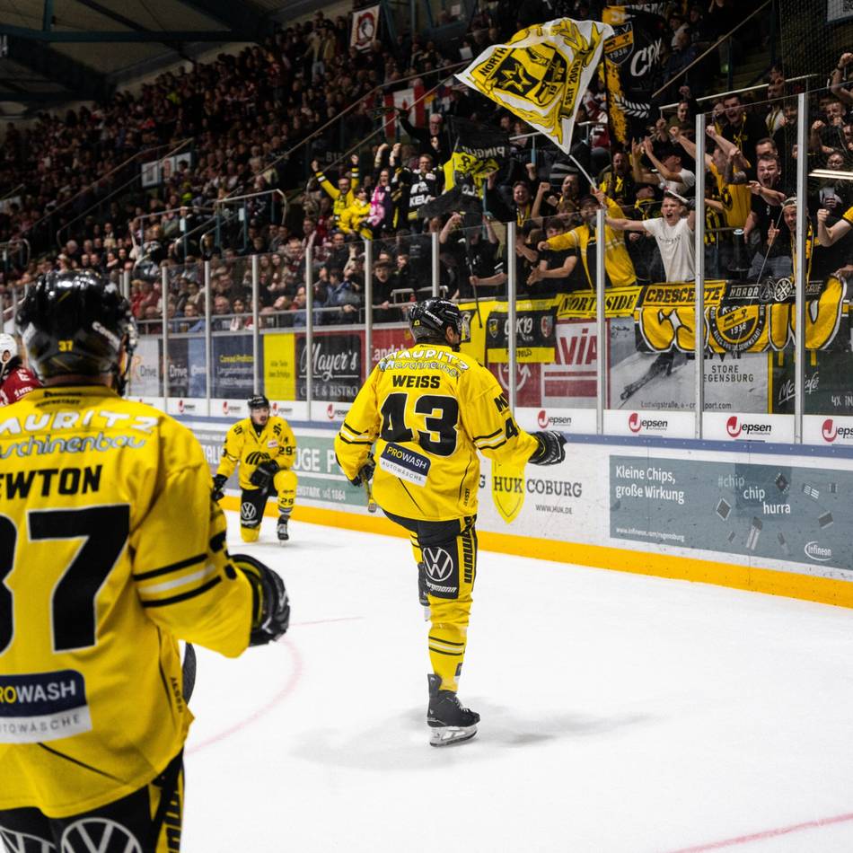 Krefeld spielt um den Titel: Entspannter Ritt auf der Donauwelle – die Pinguine stehen im DEL2-Finale