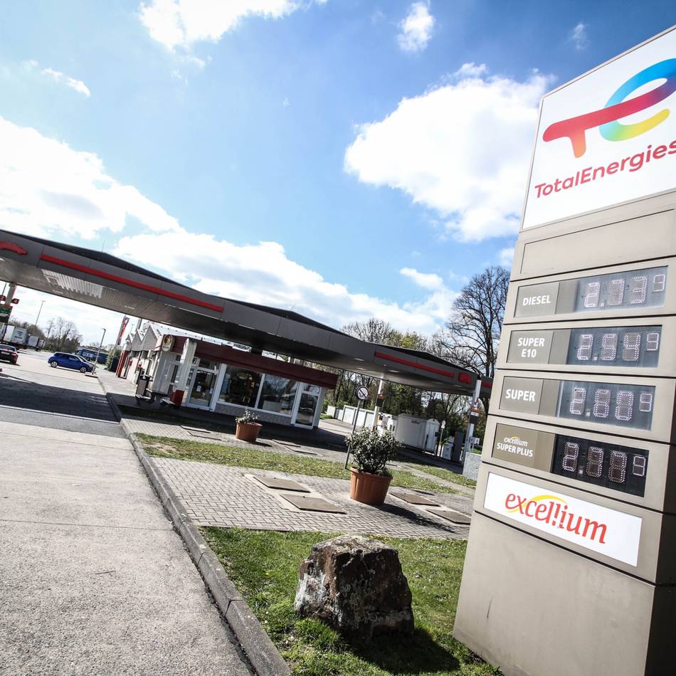 Kraftstoffpreise in Grevenbroich: Tankstelle verlangte für einen Liter Diesel am Mittwoch 2,73 Euro