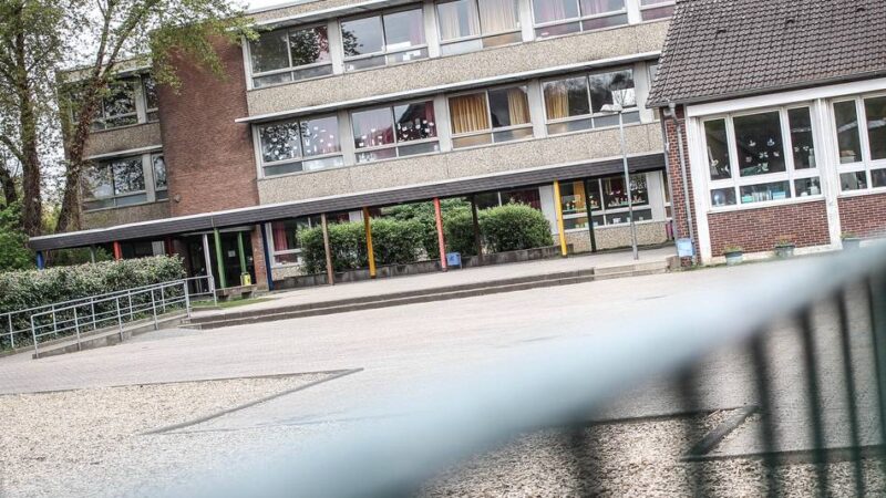 St. Josef in Grevenbroich: Im Klassenzimmer zieht’s – Grundschule muss dringend saniert werden