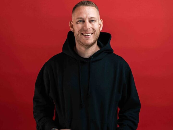 Burgtheater Dinslaken: Kölner Popstar Mo-Torres gibt Open-Air-Konzert