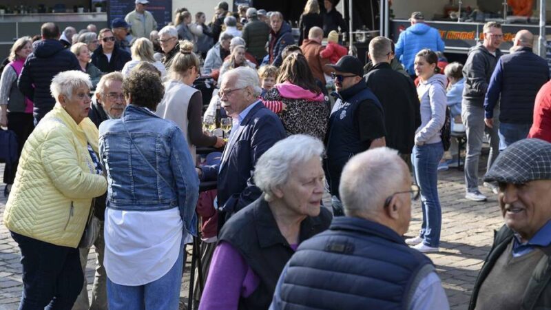 Streetfood-Feierabendmarkt in Büttgen:  „So etwas habe ich noch nicht gegessen“