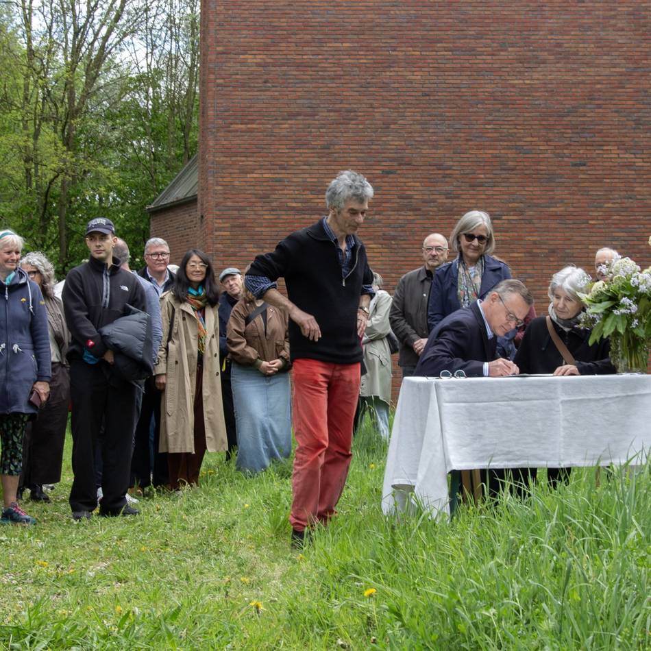 Hombroich Stiftung in Neuss: Schenkung sichert Kunstensemble in einer Kirkeby-Kapelle