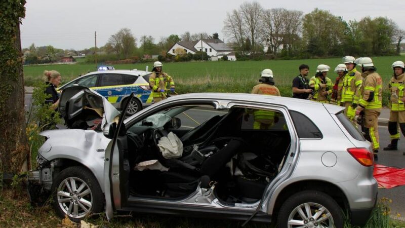 Rettungshubschrauber im Einsatz: 84-Jährige bei Verkehrsunfall schwer verletzt