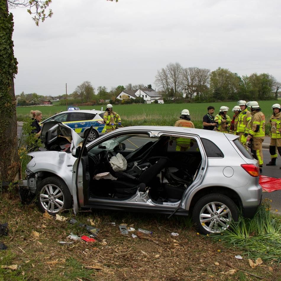 Rettungshubschrauber im Einsatz: 84-Jährige bei Verkehrsunfall schwer verletzt