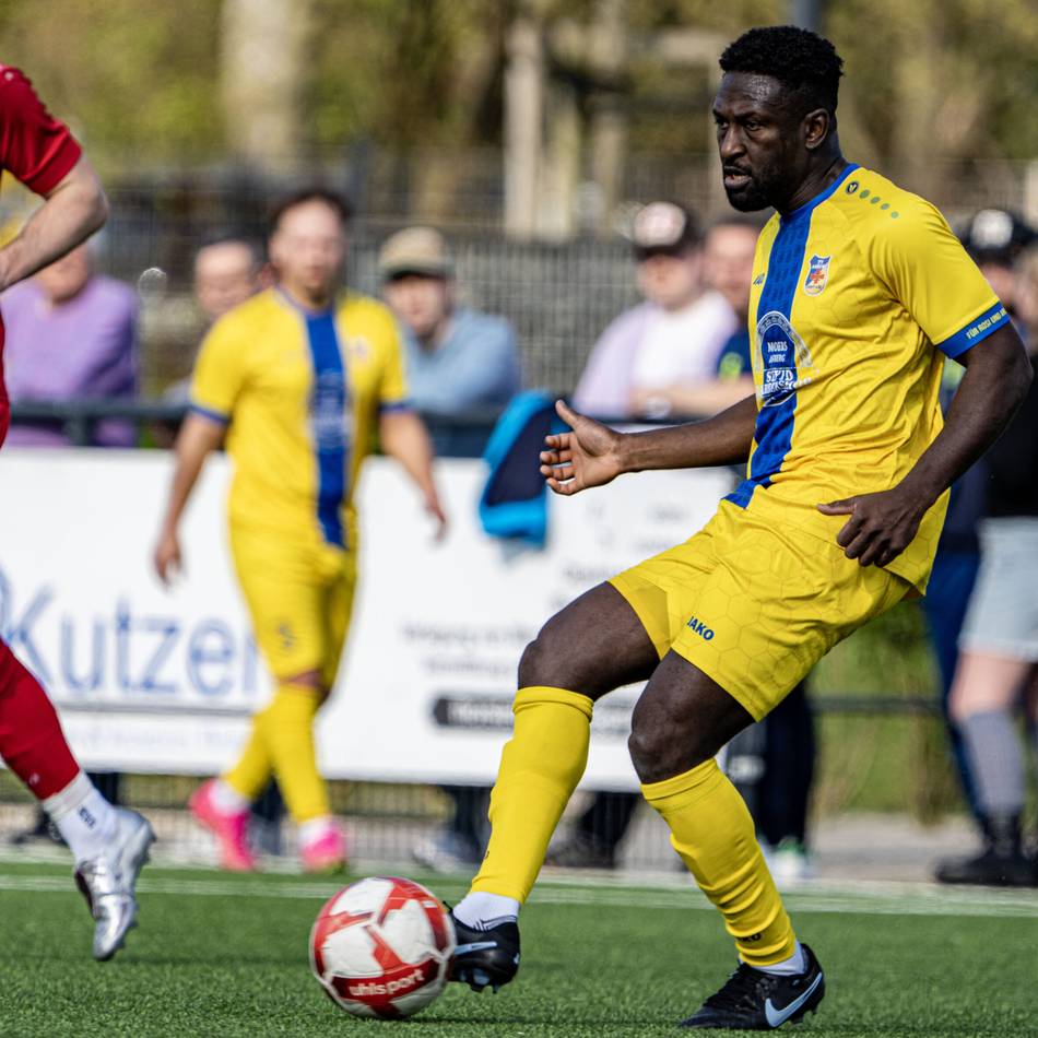 Trainer Hoppe lässt Zukunft offen: A-Liga-Spitzenreiter TV Asberg laufen die Spieler weg