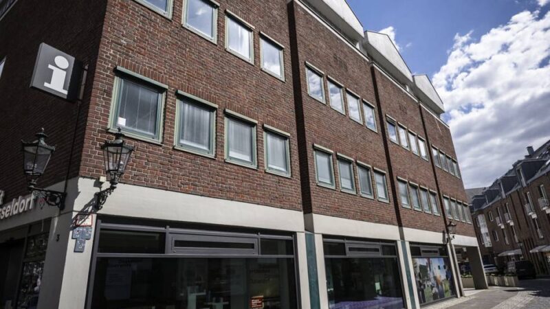In der Düsseldorfer Altstadt: Kosten für IT-Gebäude explodieren