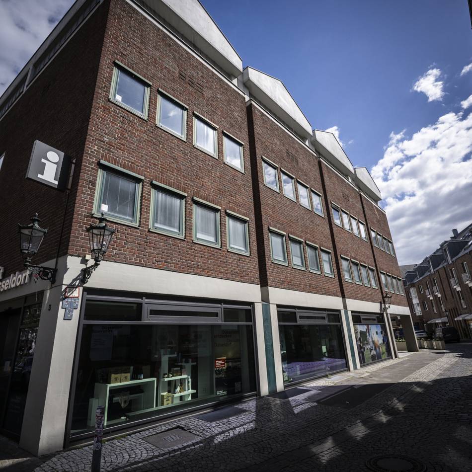 In der Düsseldorfer Altstadt: Kosten für IT-Gebäude explodieren