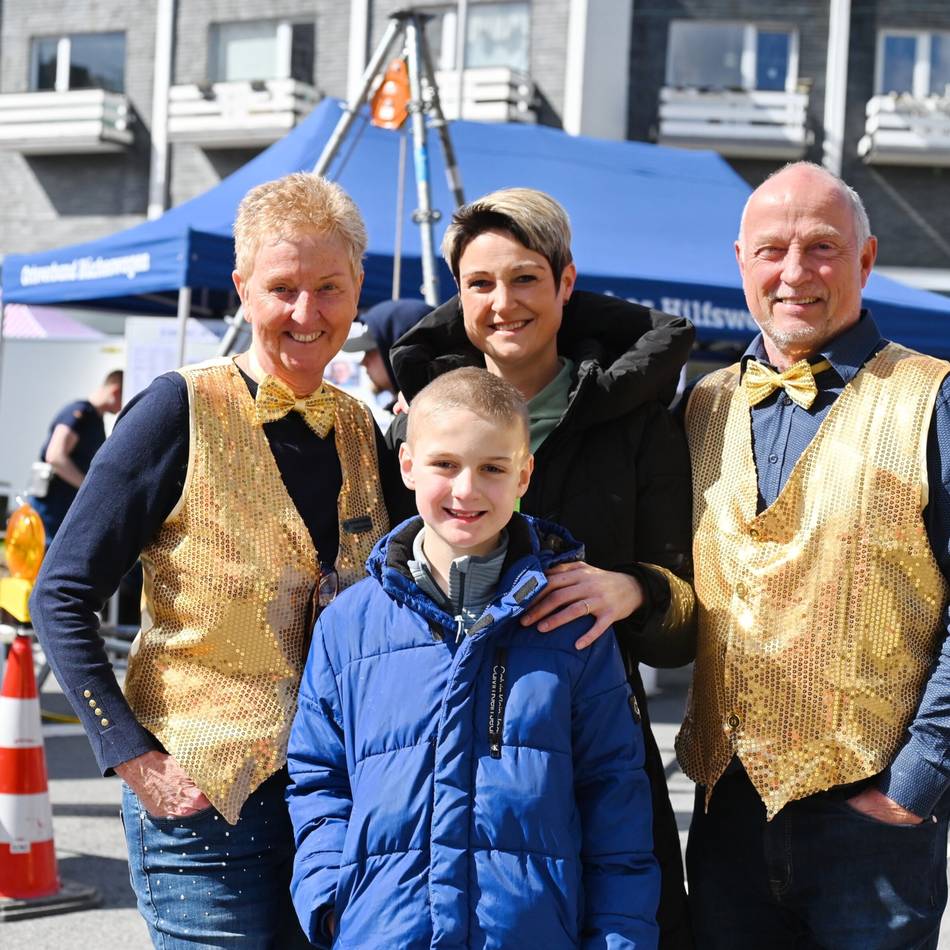Hückeswagener Einzelhändler ist 50 Jahre selbstständig: Die ganze Stadt feiert mit Heinhaus
