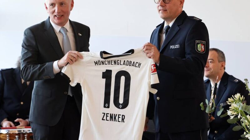 Abschied und Willkommen in Mönchengladbach: Der neue Polizeichef will alle 37 Karnevalsrufe lernen