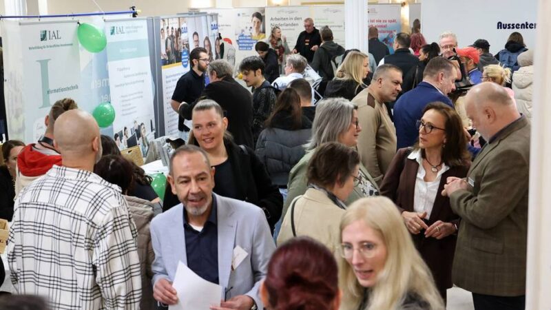 Veranstaltung in Mönchengladbach: Von Busfahrer bis Pflege – Messe zeigt Wege zum neuen Job