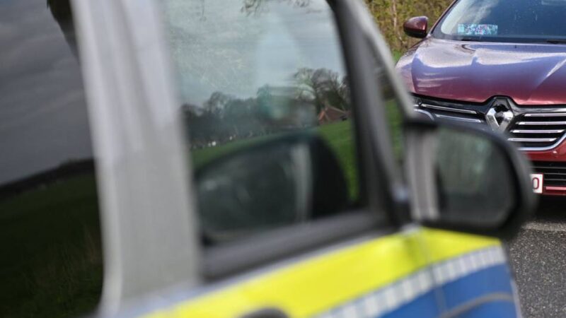 Vorfälle in Alpen und Weeze: Straßensperrung nach zwei Polizeieinsätzen