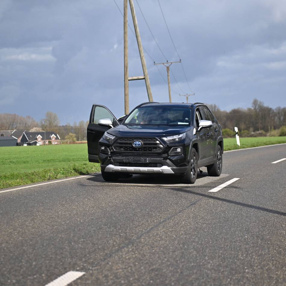 Niederrhein-Alarm: Eifersuchtsdrama mit Verfolgungsjagd – Frau flieht über A57 vor Ex-Partner