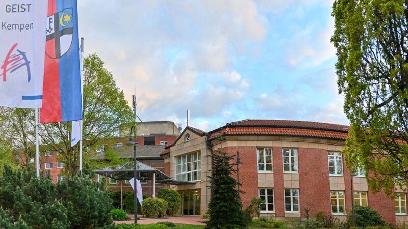 Schließung der Geburtshilfe in Kempen: SPD fordert Sondersitzung des Stadtrates