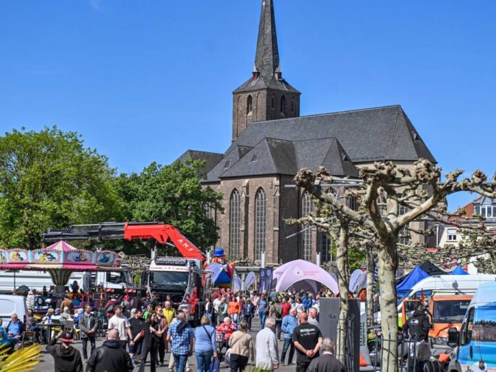 Mobilitätsschau und Reisemobilfest: Frühlingssonne lockt die Besucher nach Geldern