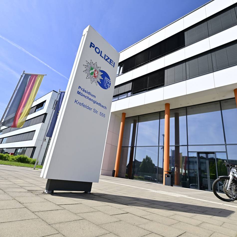 Behörde in Mönchengladbach: Polizistinnen erheben schwere Vorwürfe gegen Kollegen