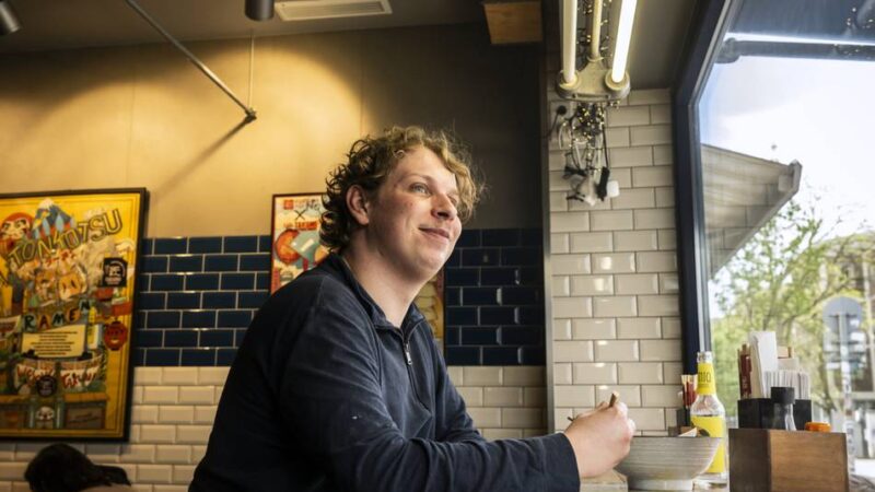 Alleine essen in Düsseldorf: Kein Date? Kein Problem – die besten Adressen für Solo-Dining