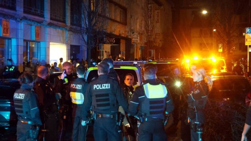 Großeinsatz in Leverkusen: Drei verletzte Polizisten bei eskalierter Clan-Party