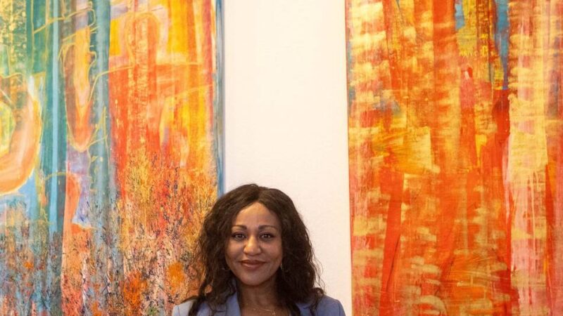 Von Eritrea über Rom nach Krefeld: In Adiam Hailesillassies Bildern atmet die Wüste