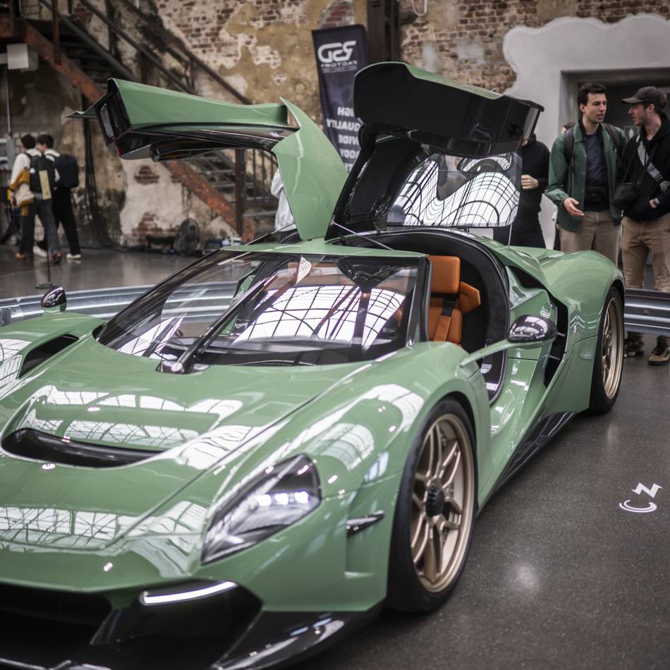 Automobil-Event auf dem Areal Böhler: Ultrace bringt 3-Million-Euro Auto nach Düsseldorf