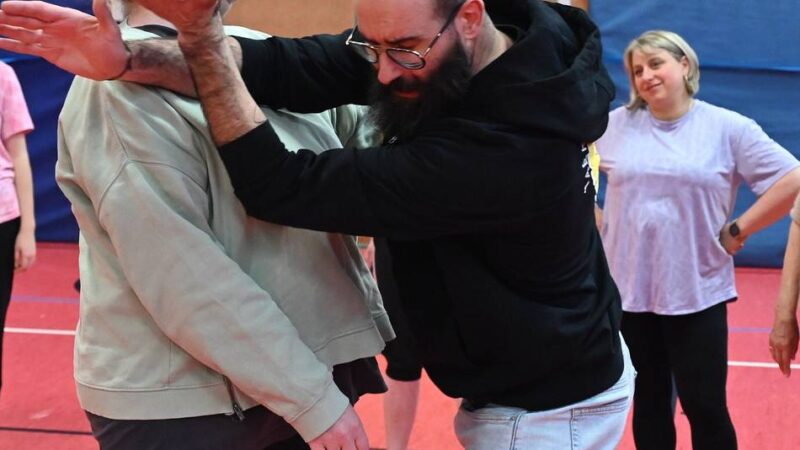 Selbstverteidigung für Frauen in Radevormwald: Es beginnt mit einem lauten Schrei