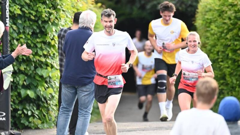 Sportliche Unternehmen aus Wermelskirchen: Der Firmenlauf kehrt in die Innenstadt zurück