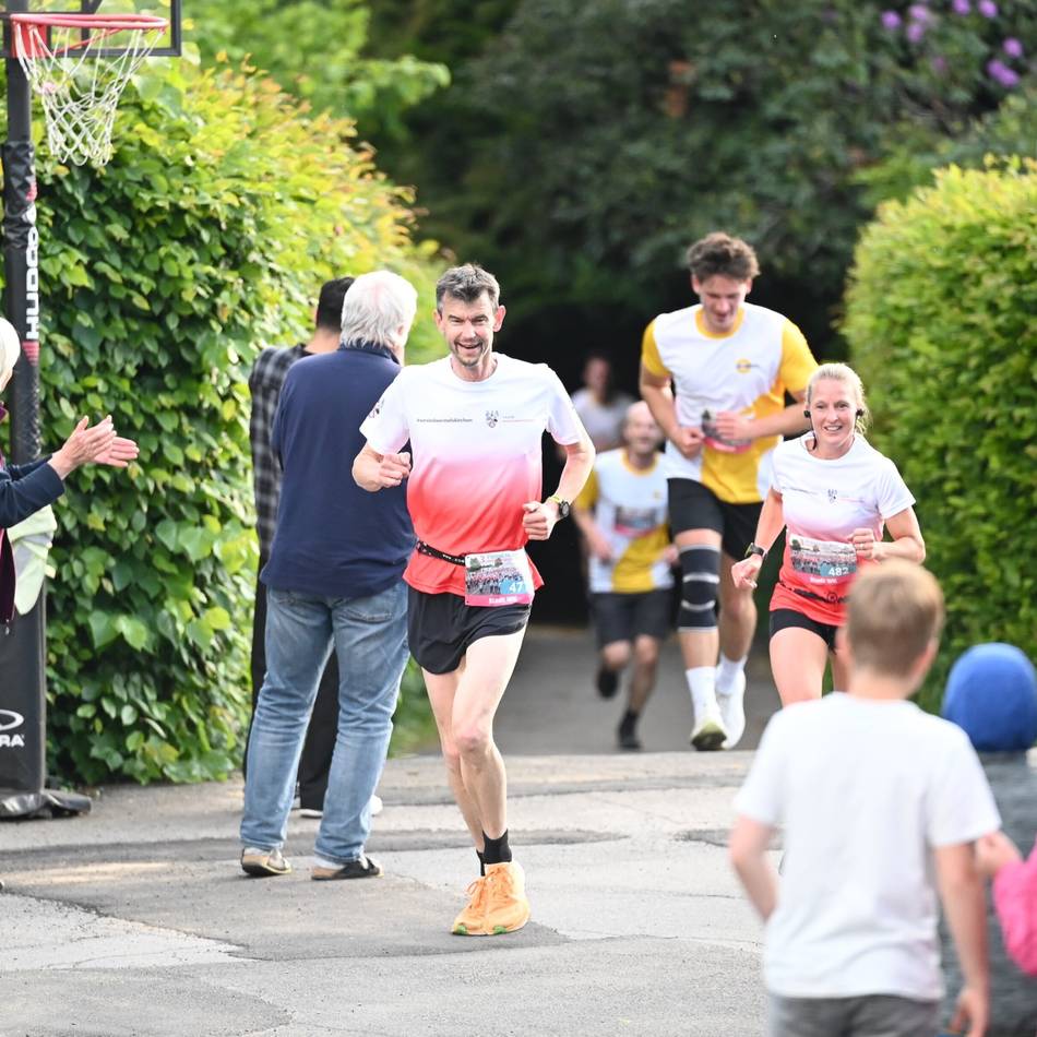 Sportliche Unternehmen aus Wermelskirchen: Der Firmenlauf kehrt in die Innenstadt zurück