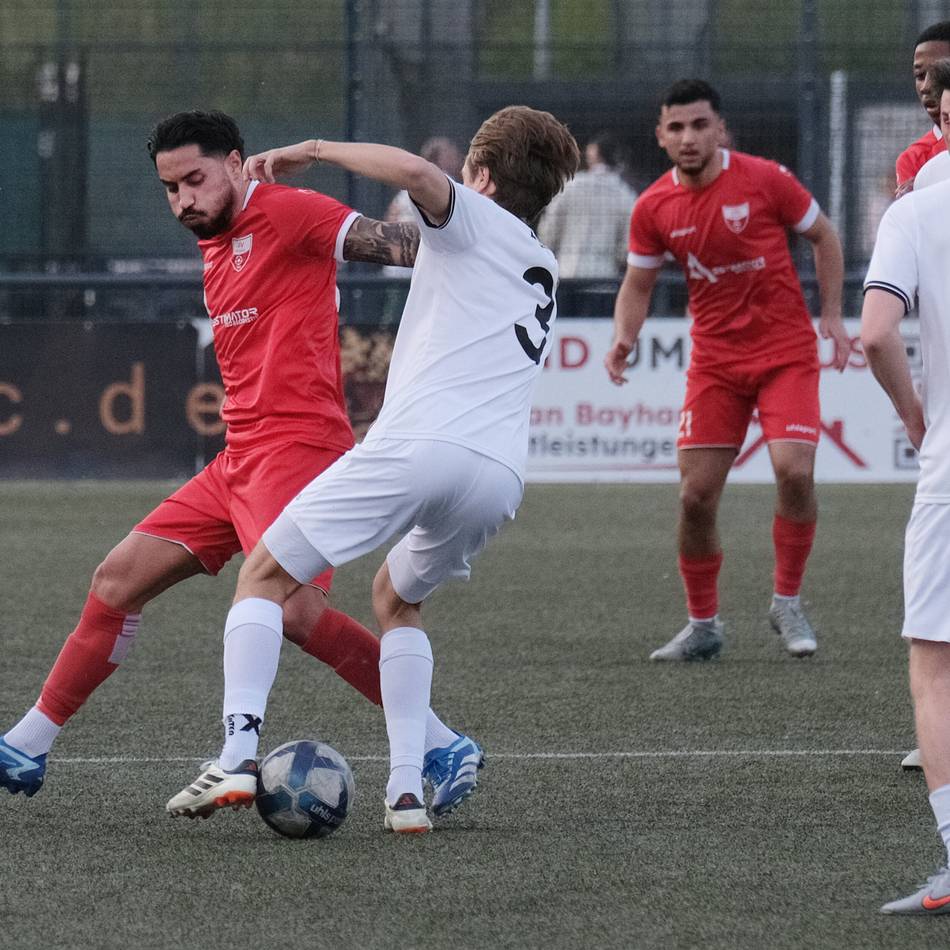 Fußball-Bezirksliga: Joker Öztürk rettet ASV Mettmann mit spätem Tor einen Punkt