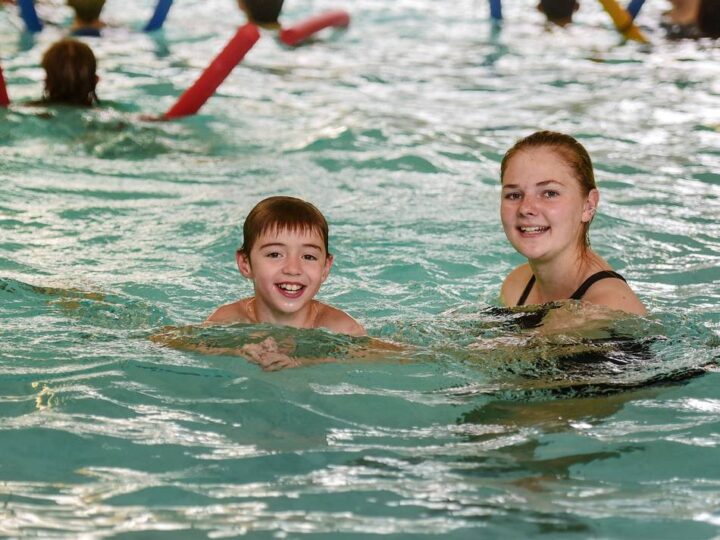 Bürgerbad in Elten: Emmerich kämpft um Millionen für marodes Schwimmbad