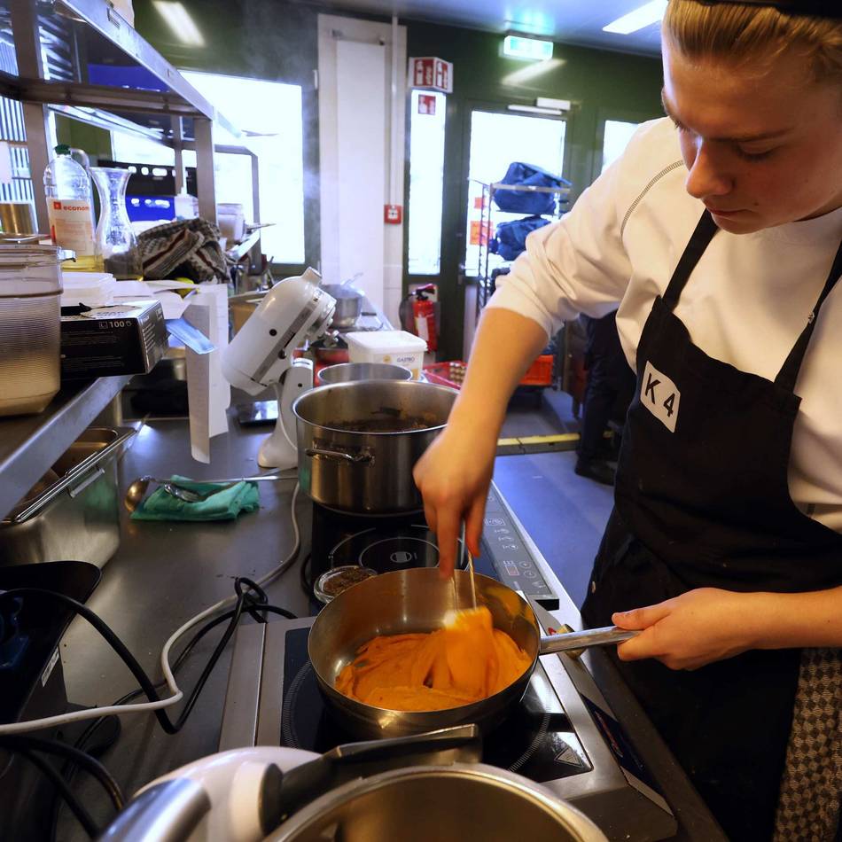 Gastronachwuchts trifft sich in  Leverkusen: Bayer Kasino wird zur Wettkampfküche