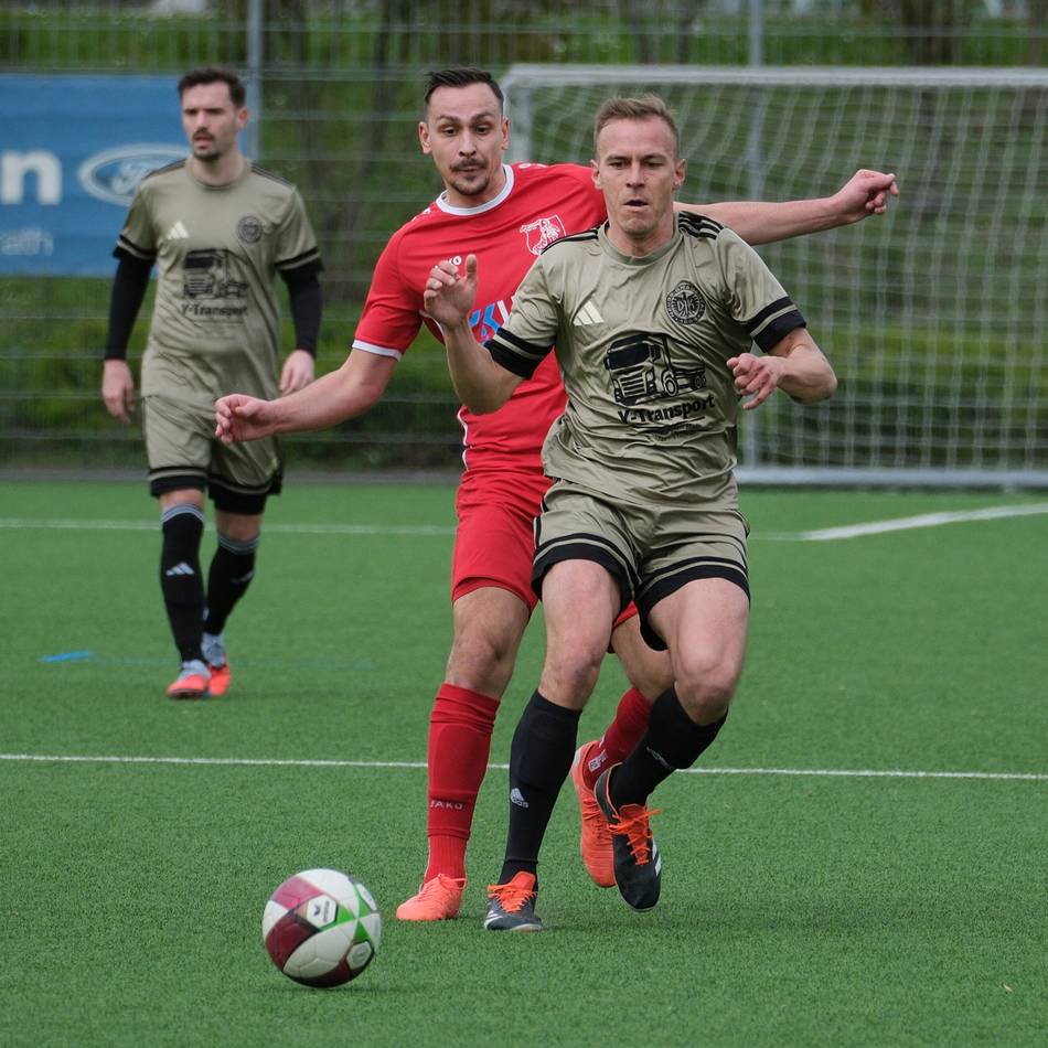 Fußball-Landesliga: 1. FC Wülfrath schlägt sich im Abstiegskampf selbst