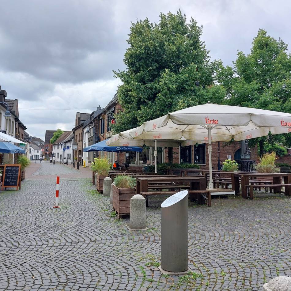 Stadtentwicklung in Meerbusch-Osterath: Vier Parks und Plätze werden umgestaltet – Kosten steigen