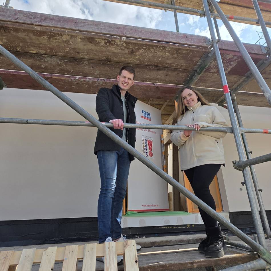 Hückeswagener Neubaugebiet Eschelsberg: In wenigen Stunden steht das Fertighaus