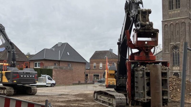 Alpener verfolgen erste Erdarbeiten: An der Lindenallee ist der Bau gestartet