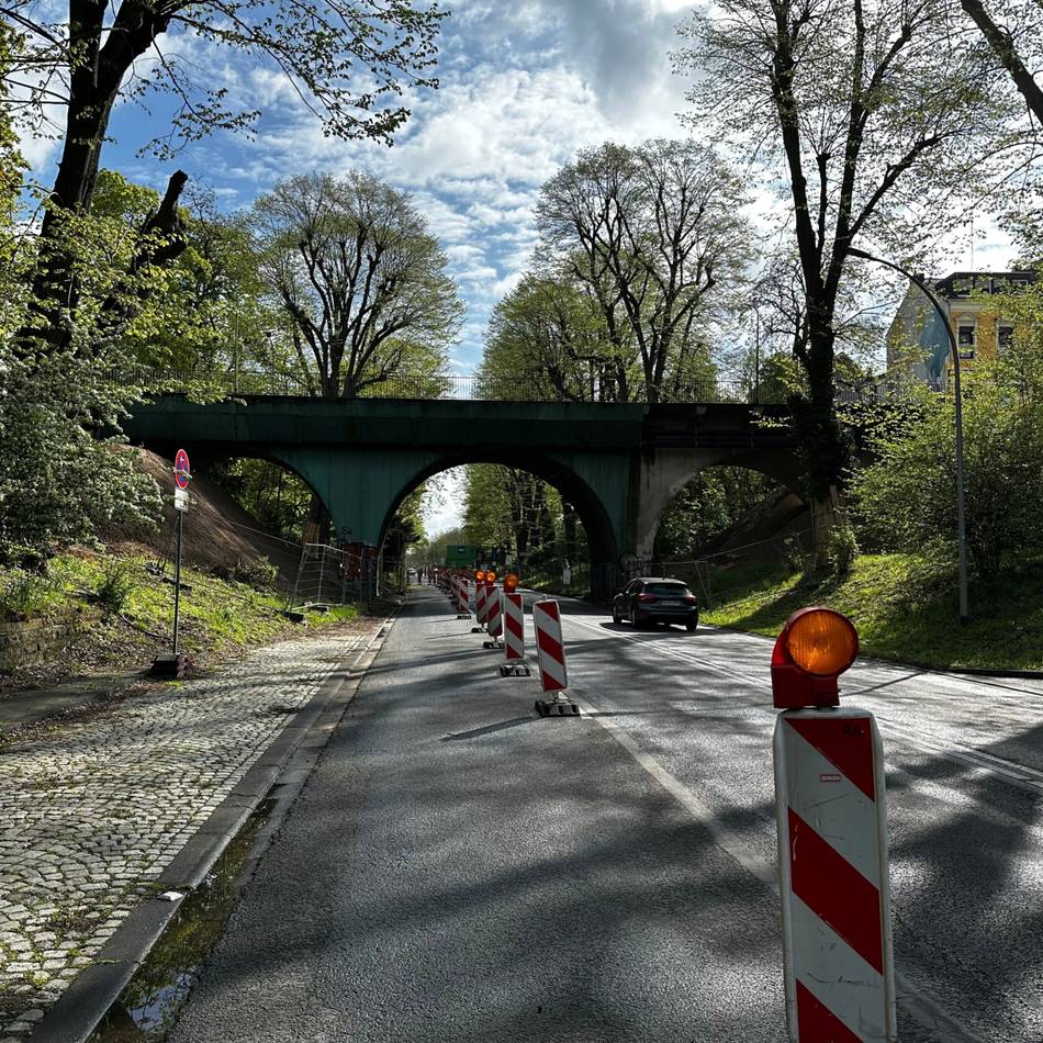Bauarbeiten in Mönchengladbach: Straßen-Vollsperrung bei Abriss der Brücke Bettrather Straße