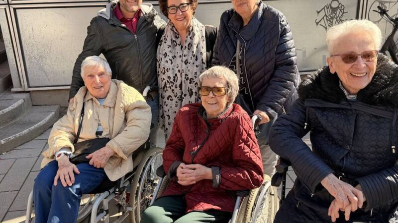 Projekt für Senioren in Düsseldorf: Mit dem „Singexpress“ zum Seniorenchor